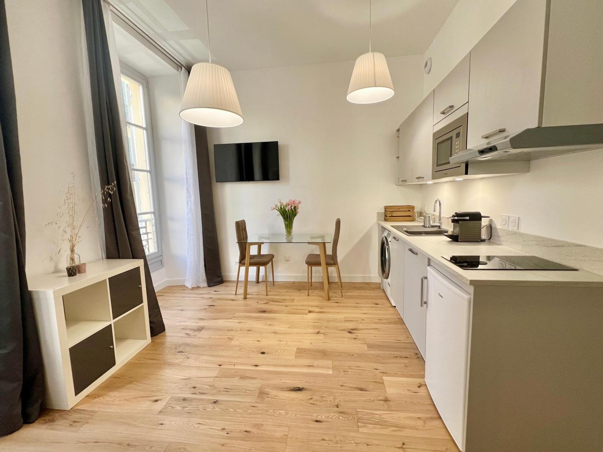 Confortable Central Studio To Discover Nice Exterior foto