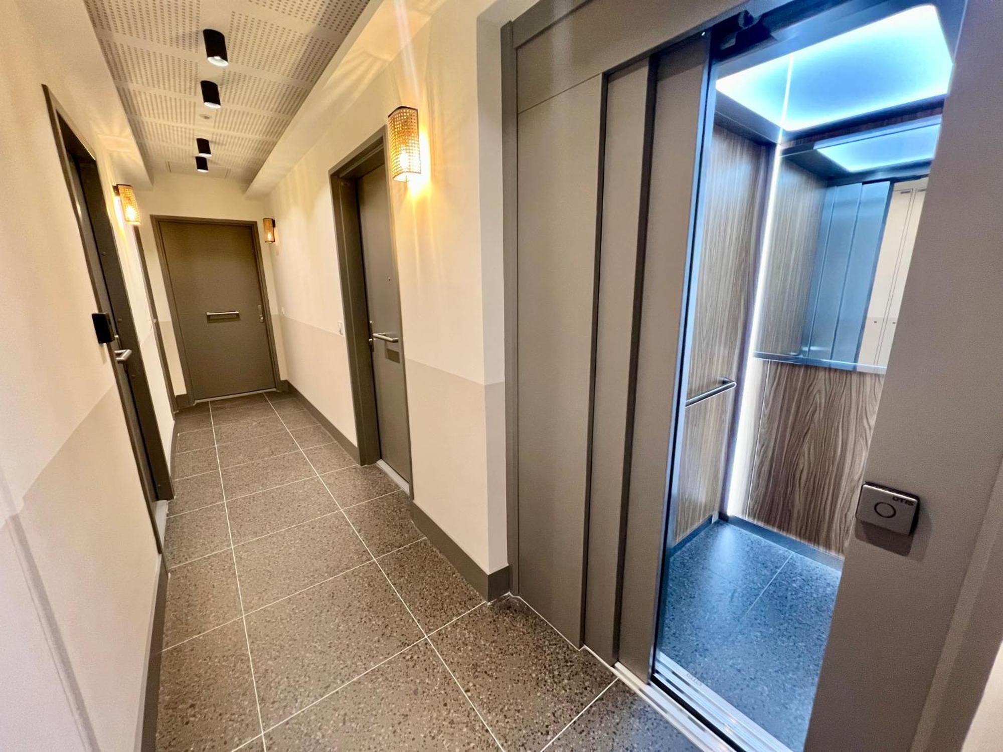 Confortable Central Studio To Discover Nice Exterior foto